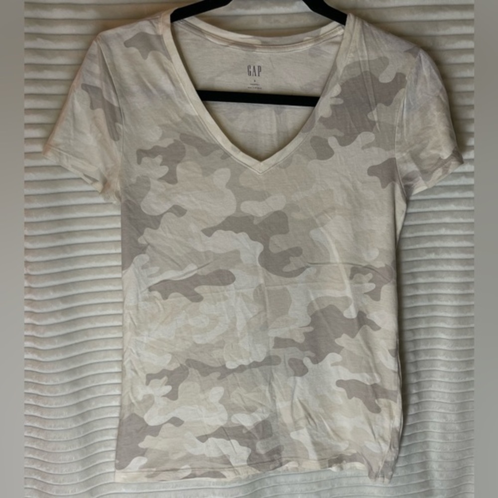 Gap Camo Tee